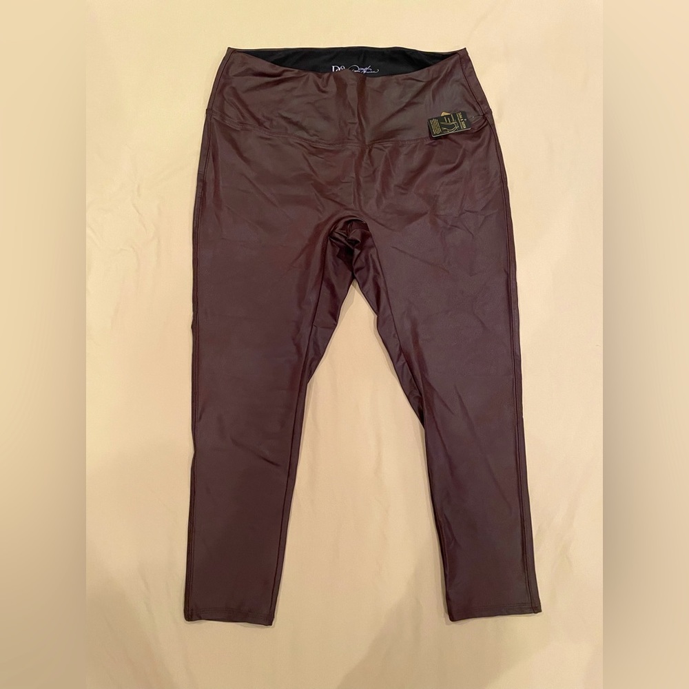 DG2 by Diane Gilman stretch coated leather leggings size P1X